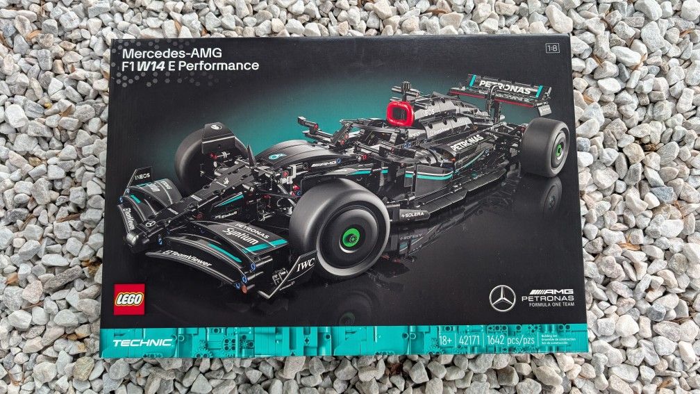 Lego 41271 Mercedes AMG F1 W14 E Performance