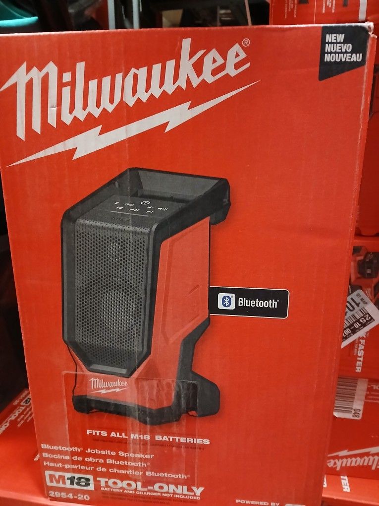 Milwaukee New Speaker Bluetooth 18M