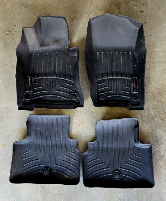 WheatherTech Floor Mats Infiniti Q50 