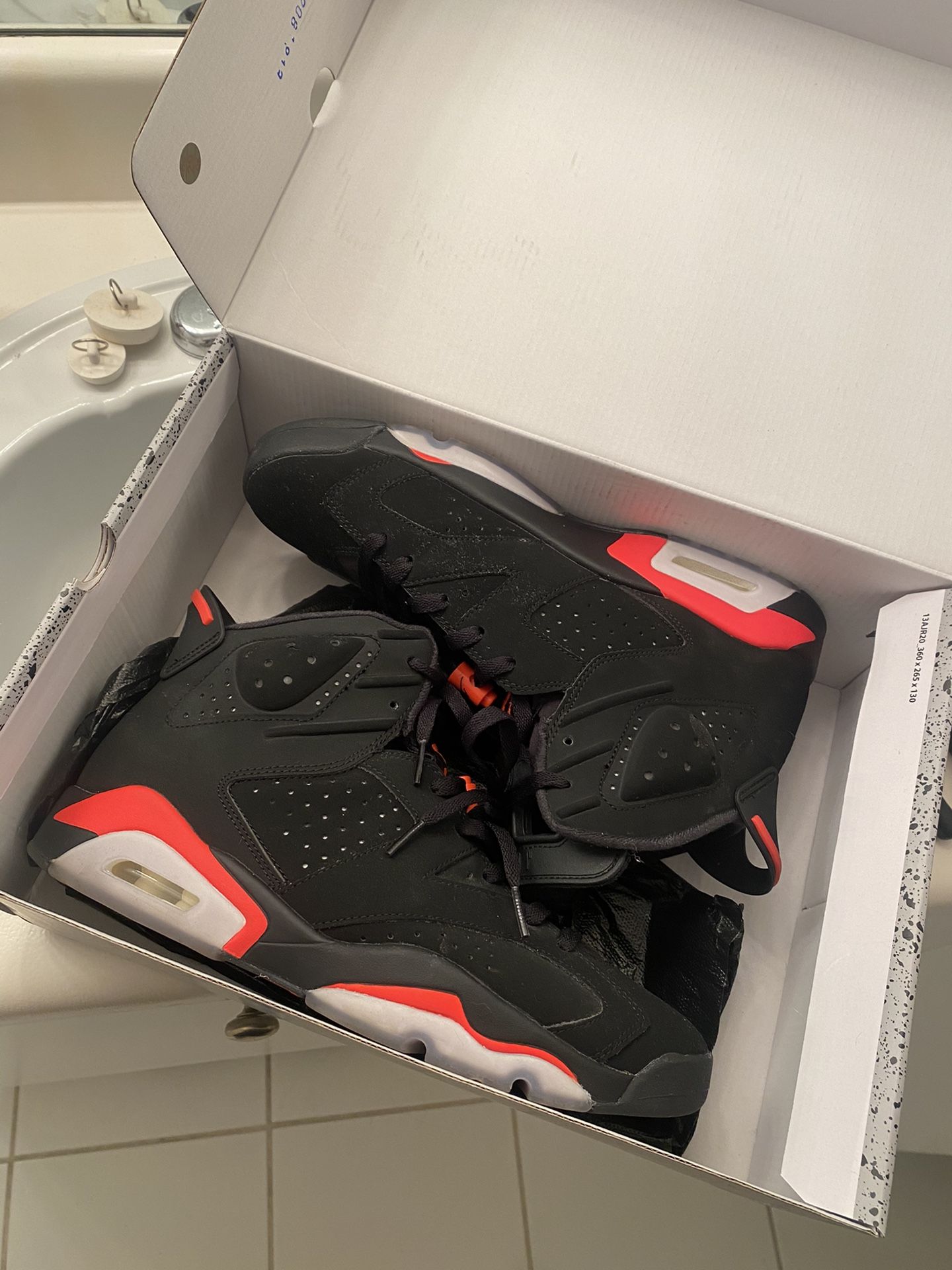 Jordan Black Infrared Retro 6s Size 11