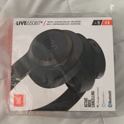 New Noise Cancelling Headphones 