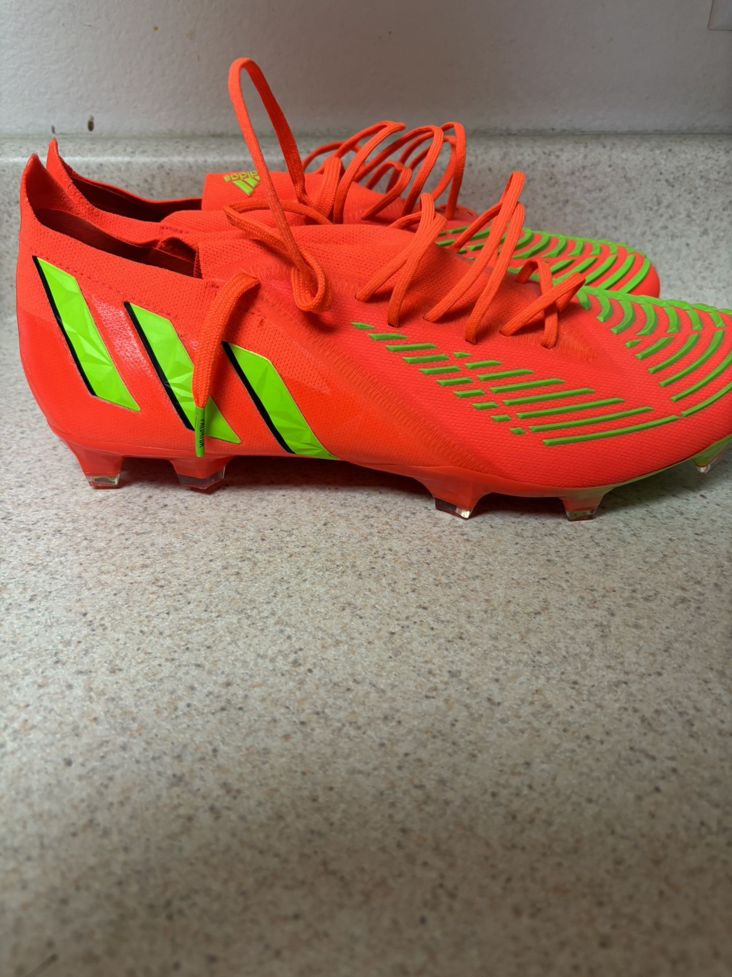 Adidas Predators Size 11