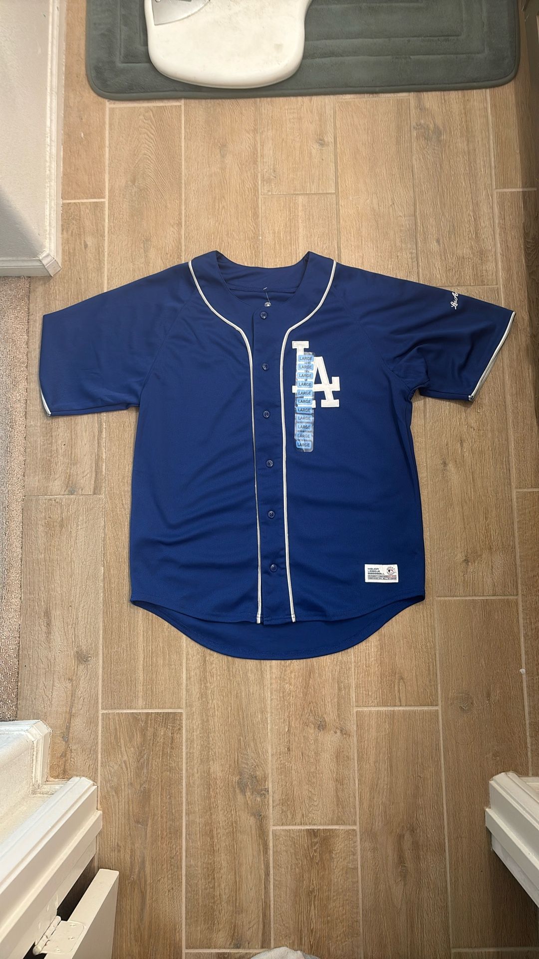 Men’s Large Dynasty Dodgers Jersey