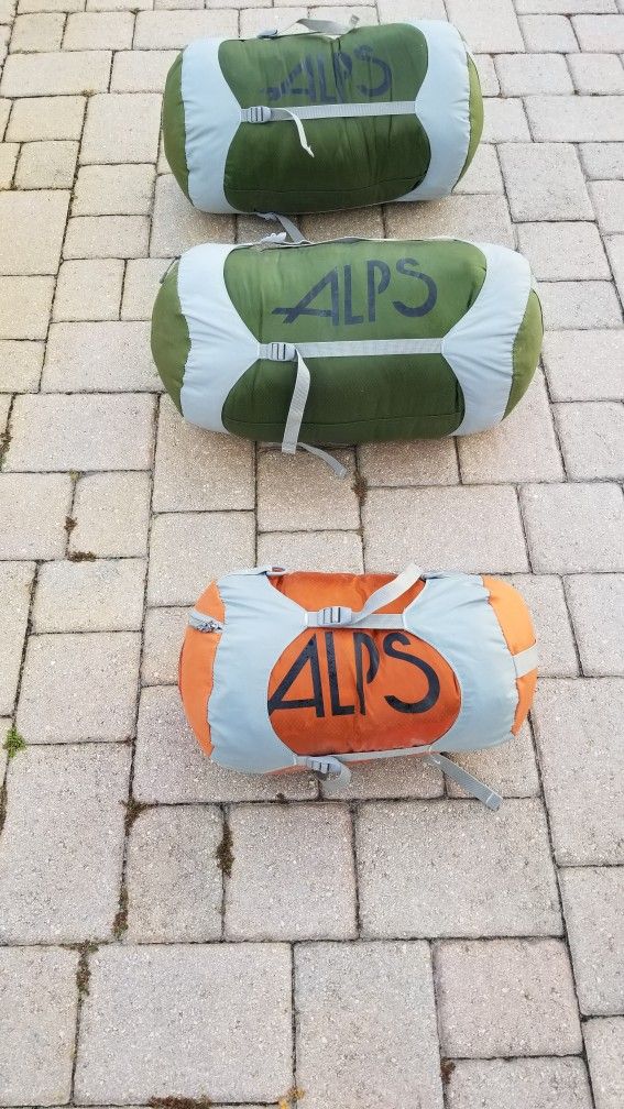 3 Alps Sleeping Bags 