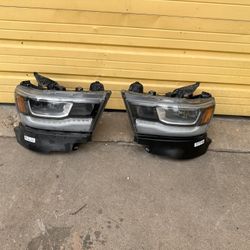 2020 Ram 1500 Headlight 