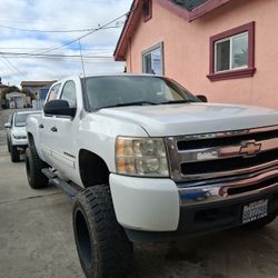 2009 Chevrolet Silverado 4×4 LT 