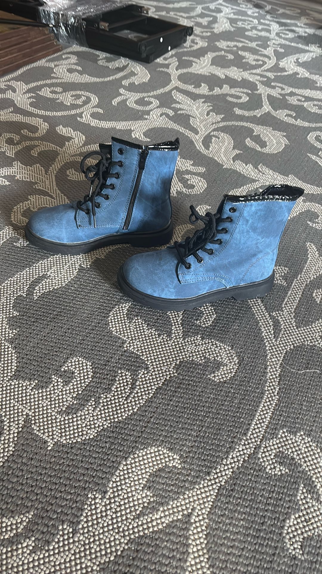 Girls Blue Boots Size 4