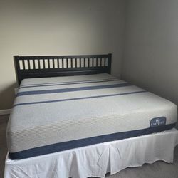 King Icomfort Serta Matress-Bedframe & Headboard