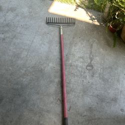 Metal rake