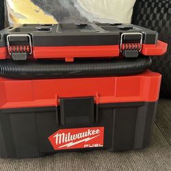 ASPIRADORA MILWAUKEE