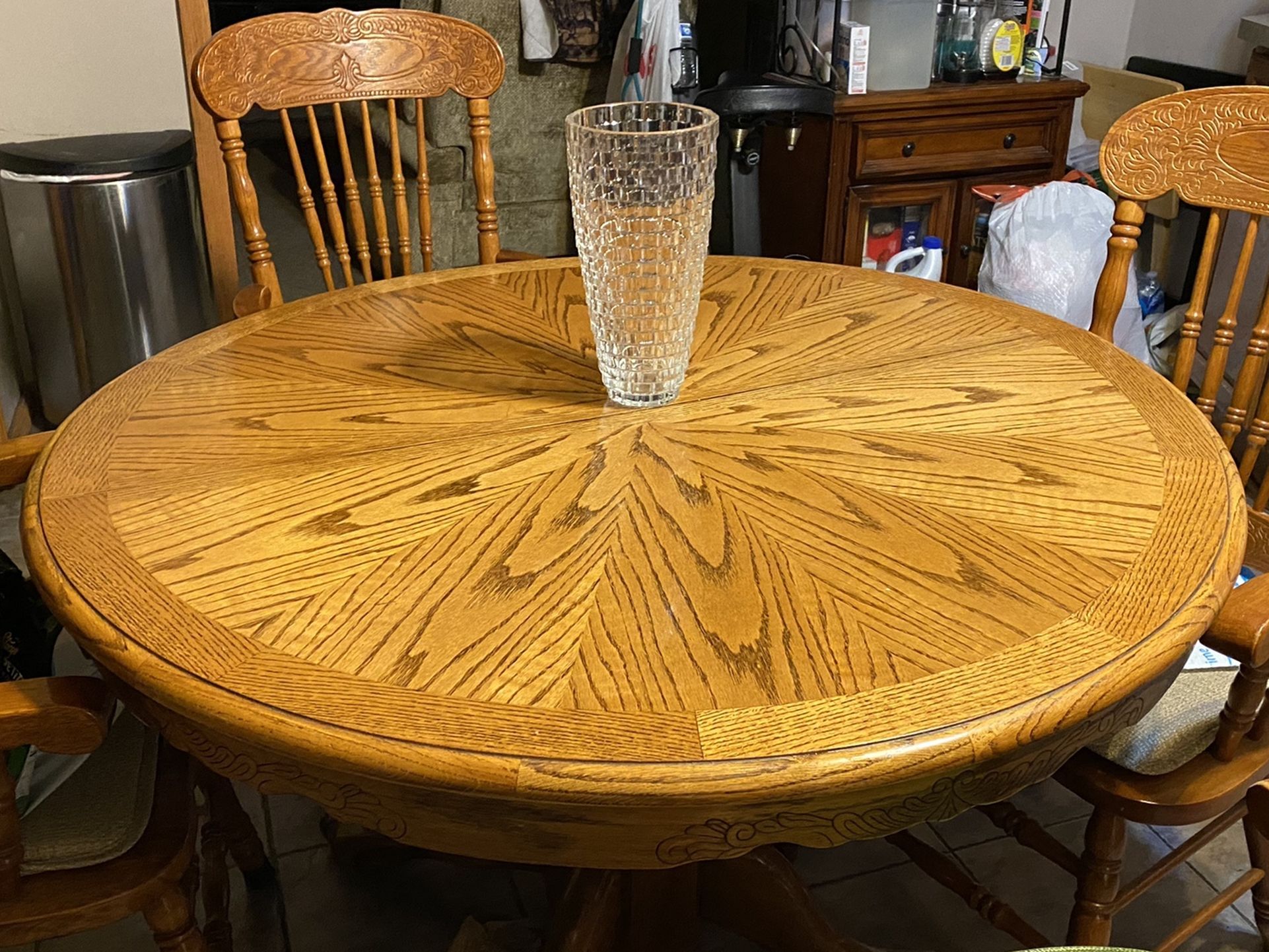 kitchen table with 4 chairs