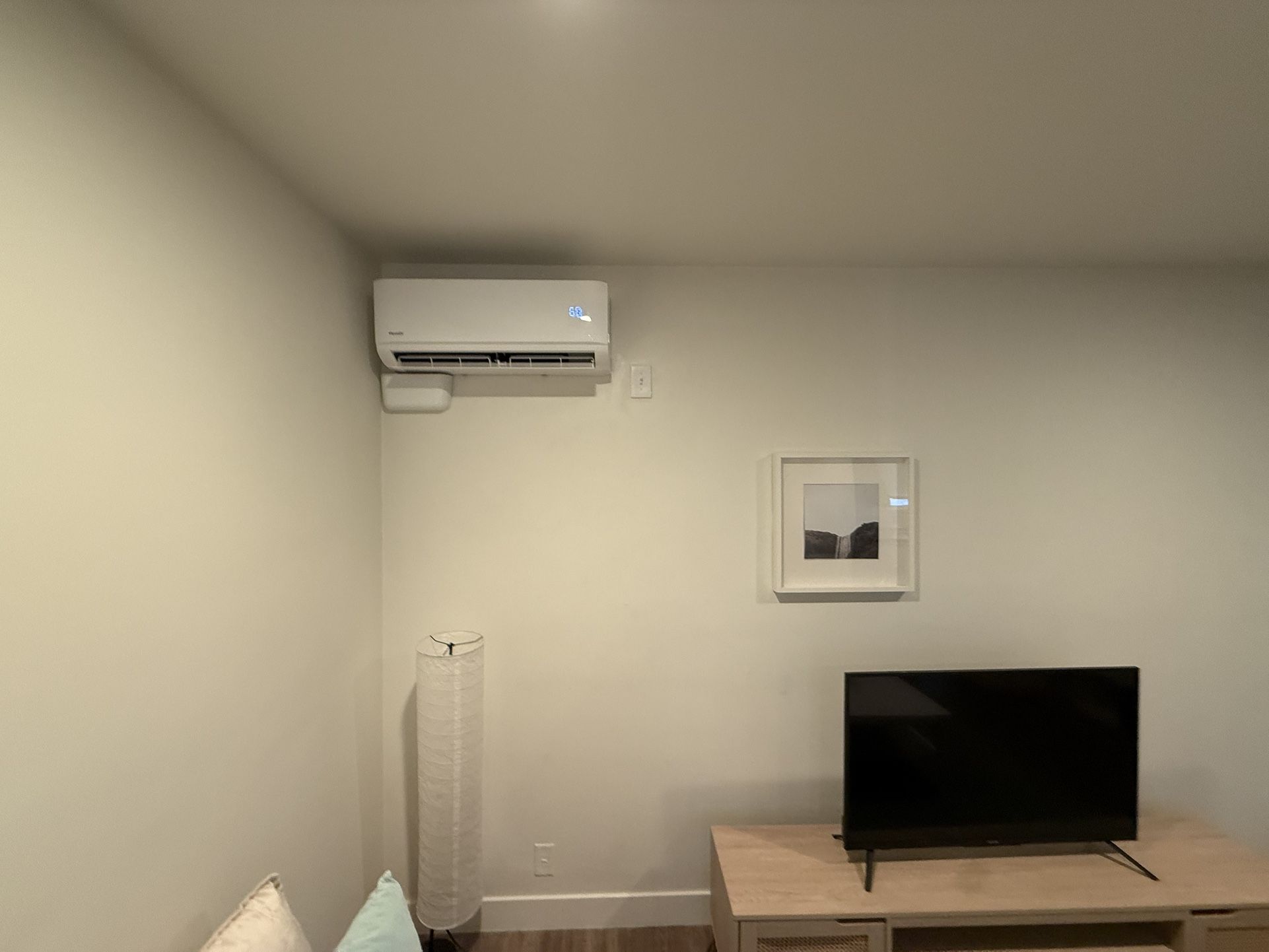 12k Mini Split Ductless AC And Heater