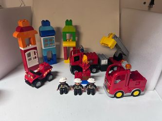LEGO Duplo  house street Fire Truck & 4 Wheeler No Box Very Nice Lego Set With Firefighters
