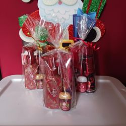 3 PIECE CHRISTMAS GIFT SET-FRAGANCE MIST/BODY CREAM+HAND SOAP+HAND GEL 