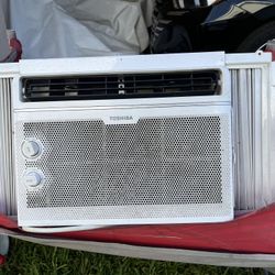 Toshiba Window AC Works Great 