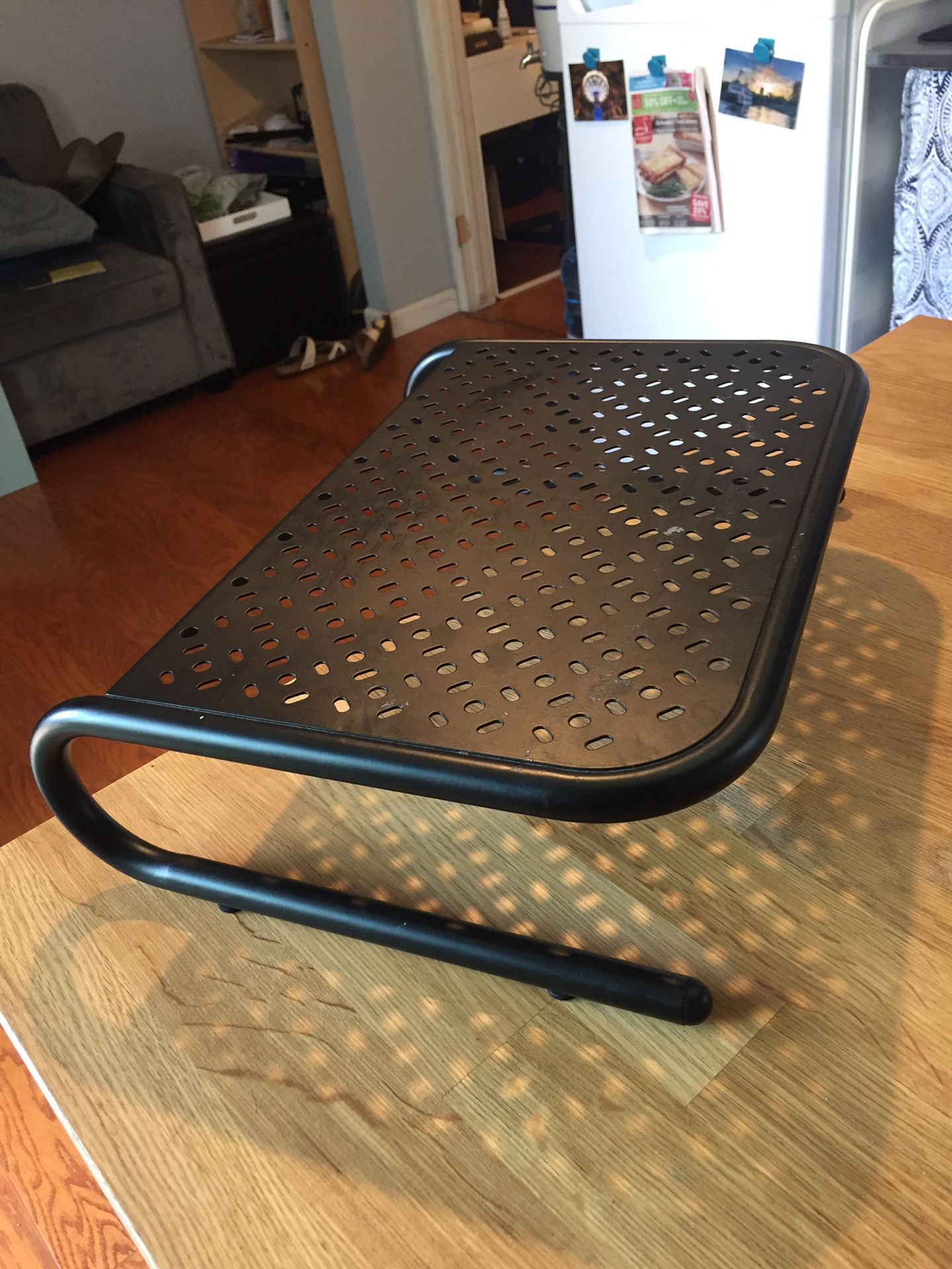 Insignia Monitor Stand Riser