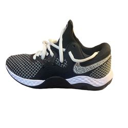 Nike Renew Elevate II Size 10.5 Color Black
