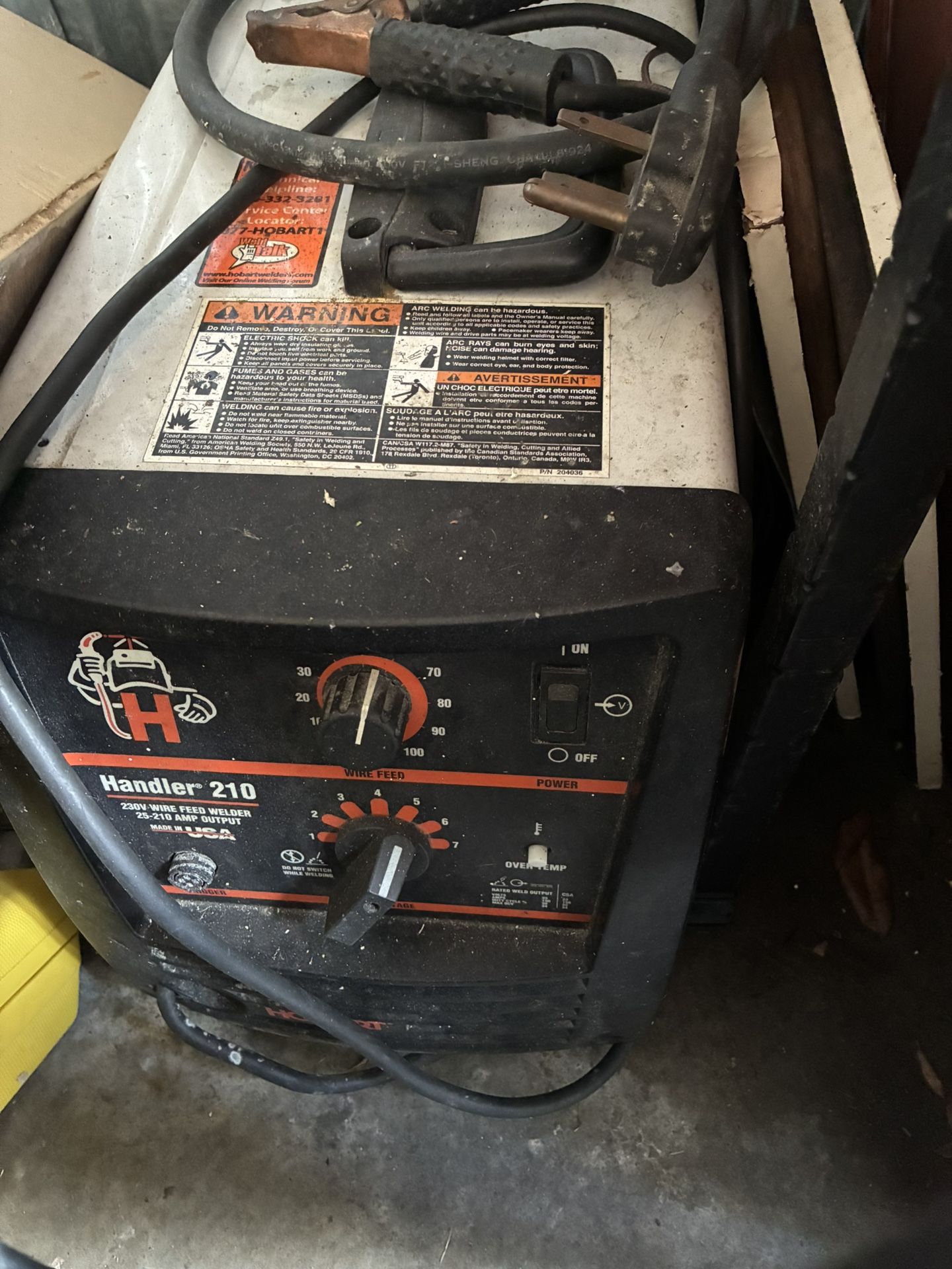 Hobart Handler 210  MIG welder with spool gun. operates on only 230V power. 