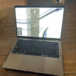 14” MacBook Pro 