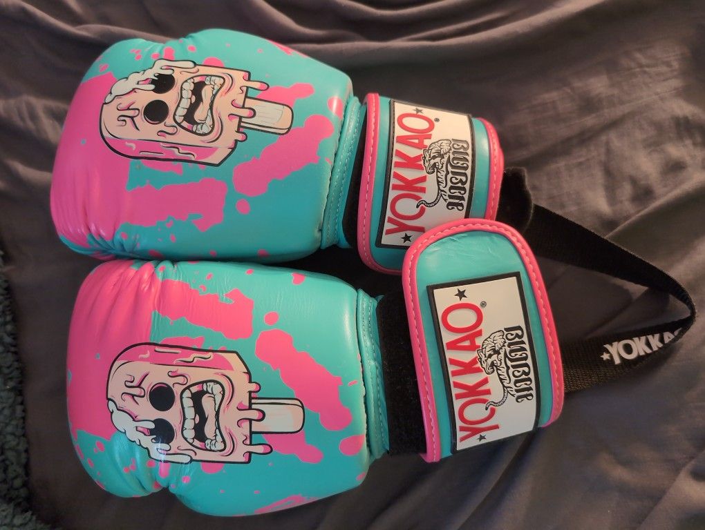 Yokkao 10oz Muay Thai Gloves