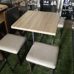 SMALL TABLE AND CHAIRS 