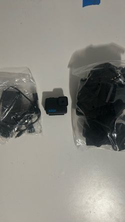 GoPro HERO11 Black Mini + attachments