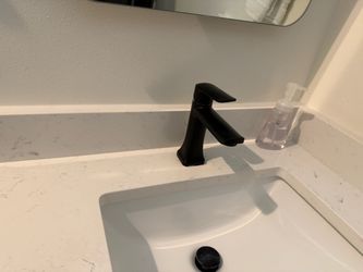 Elegant waterfall bath faucet-black