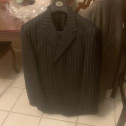 Saco Y Pantalon Negro A Rayas