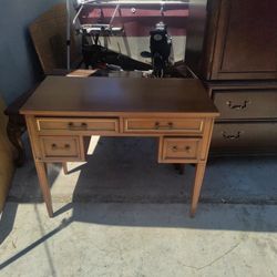 Desk In Good Shape
