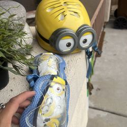 Minions Helmet And Elbow Protector 