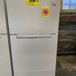 Magic chef refrigerator 10.1 ft.³ HMDR 100WE