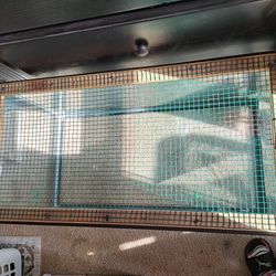 *PICK UP ONLY* 40 gallon tank, custom fit lid