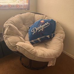 Papasan chair
