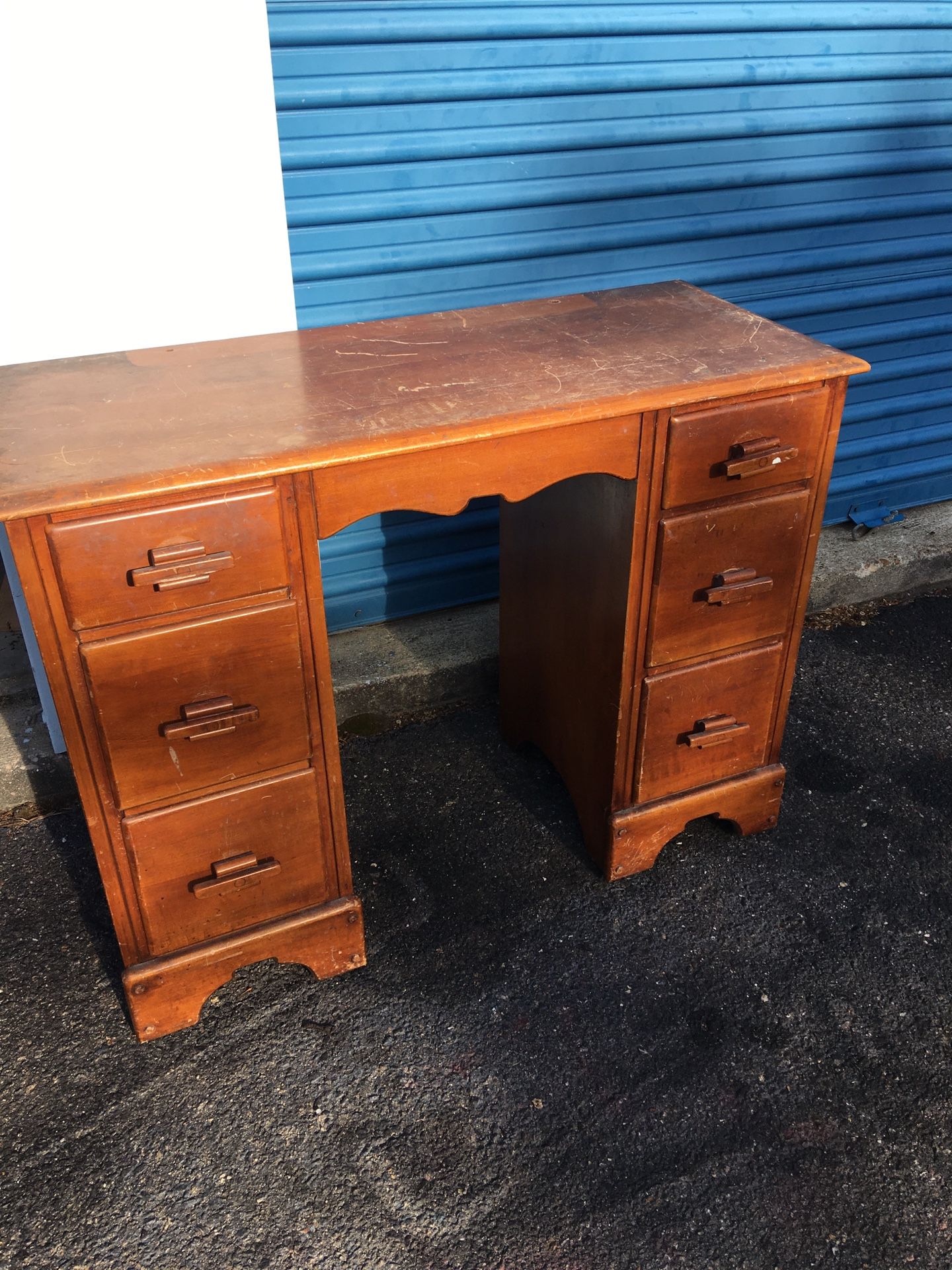 Vintage Desk 40x16x30t (furniture)