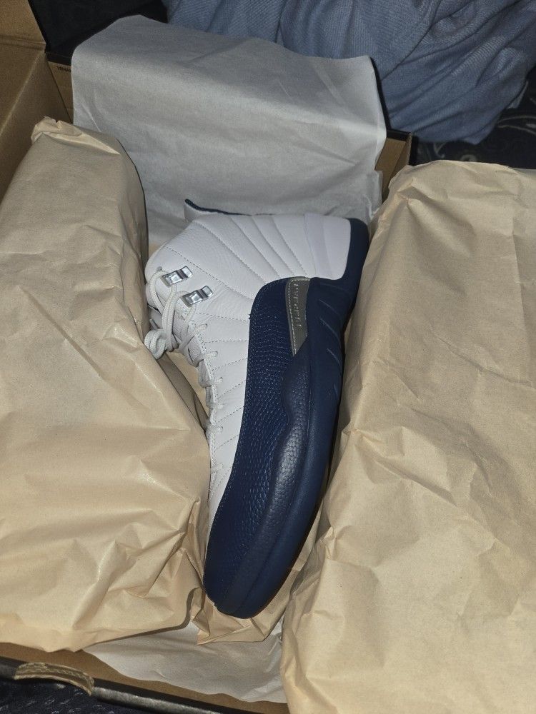 French Blue JORDAN 12 10.5 MEN