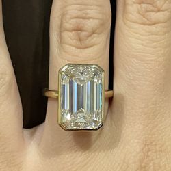 10 Carat Emerald Cut Moissanite Diamond Engagement Ring 