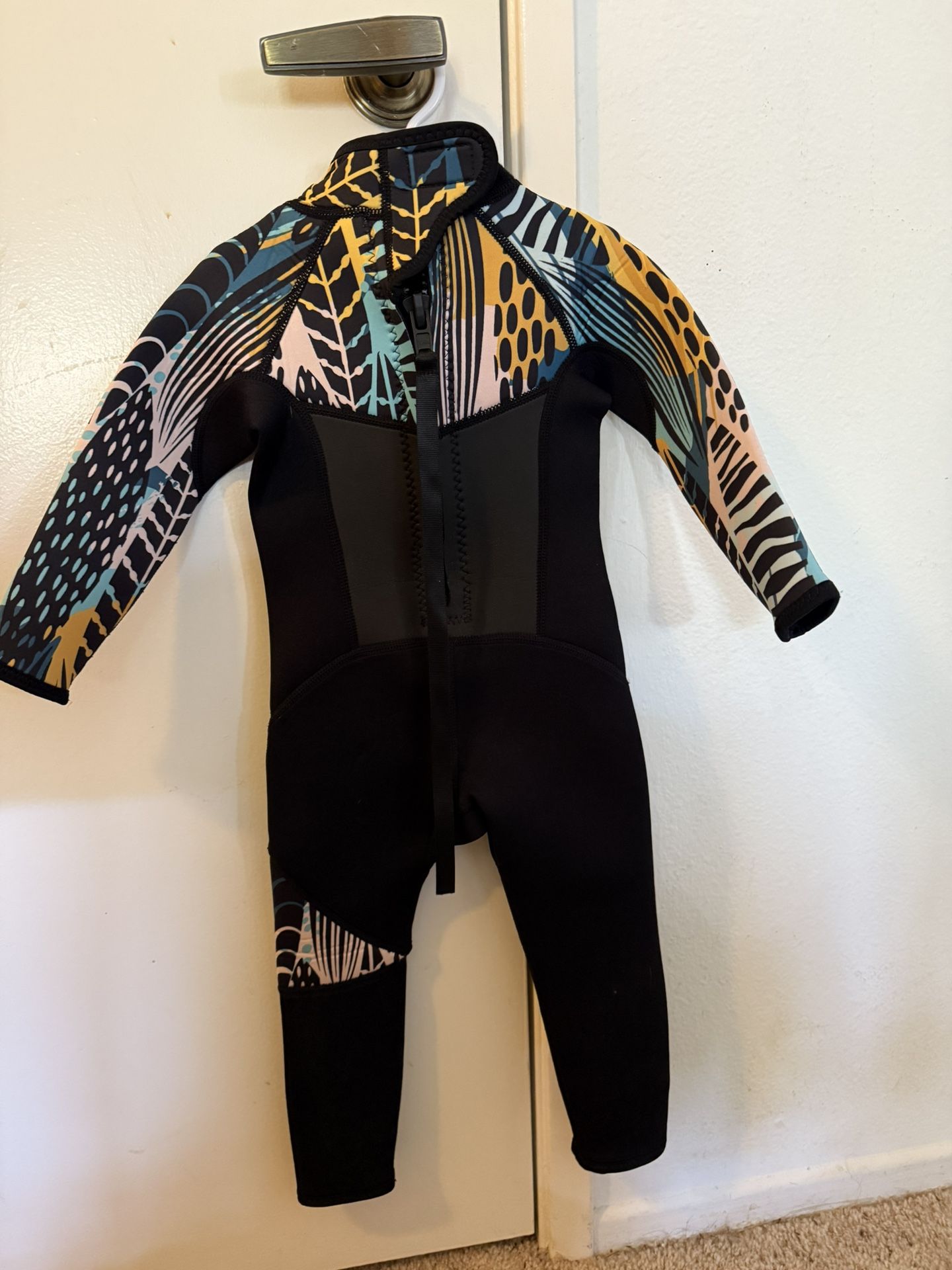 Wet Suit Size 2T