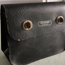 Rate Vintage Schwinn Bicyxle Tool Bag like New/ $75 obo/ located in woodland hills ca