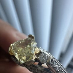 Triangle Diamond 1.60-2.12 CT Yellow 