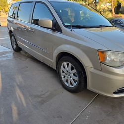 2014 Chrysler Town & Country