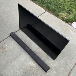 Samsung Tv 42” with Vizio Sound Bar