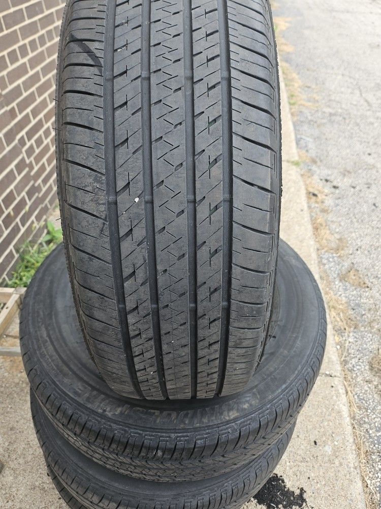 Used Set 235 65 17