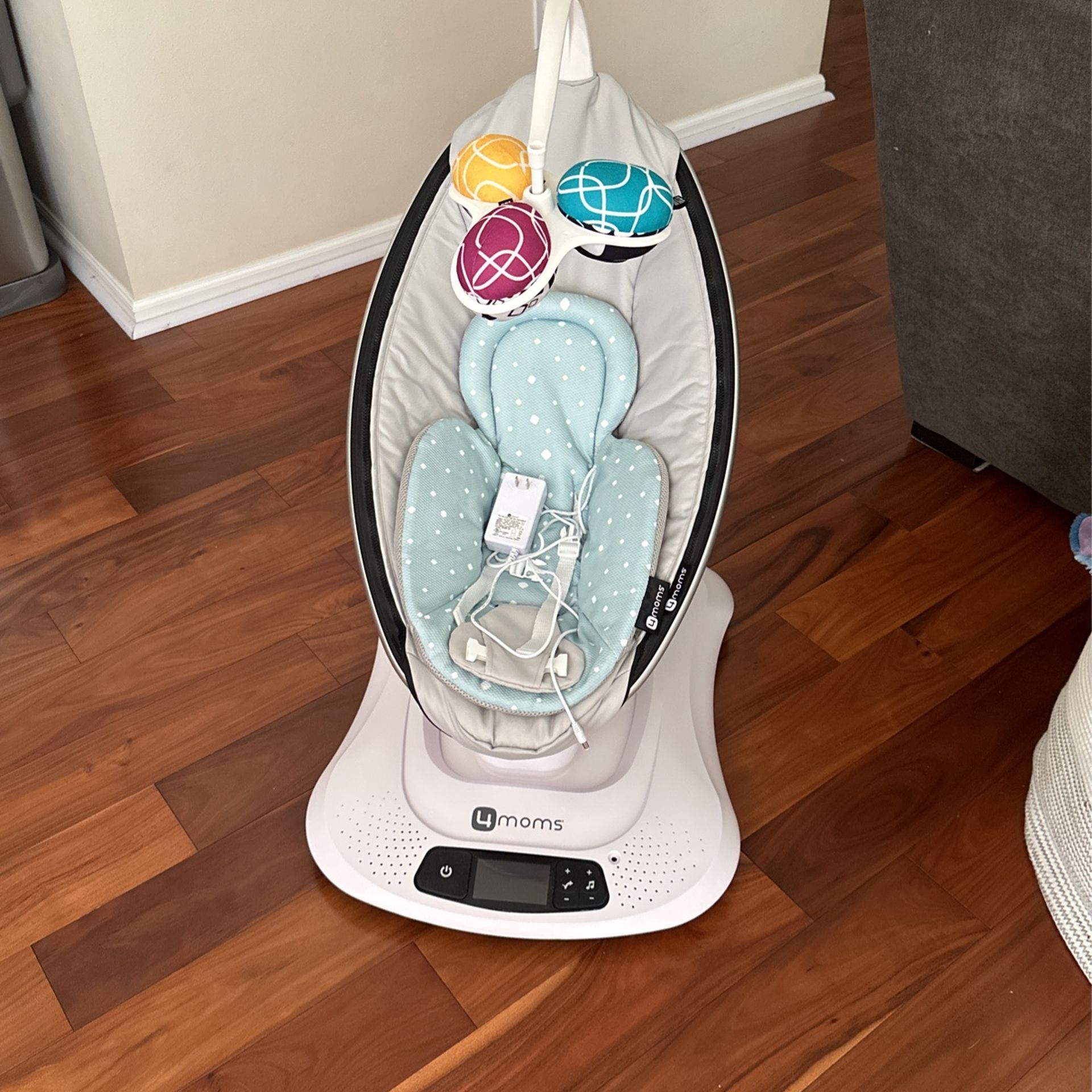 4MOMS mamaRoo Baby Swing