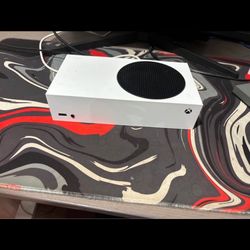 Xbox series S(almacenamiento Extra Y Pilas Recargables)