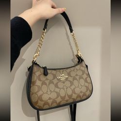 Coach Teri Signature Canvas Shoulder Bag
