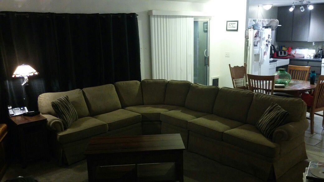 Sectional / Couch Norwalk furniture