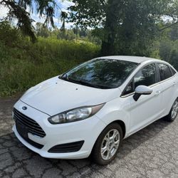 2014 FORD FIESTA SE