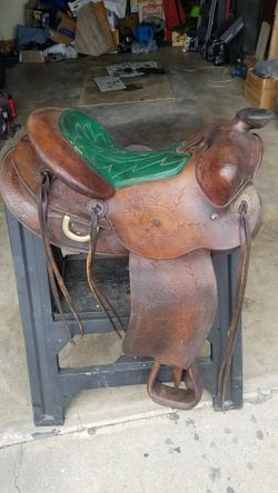 Saddle
