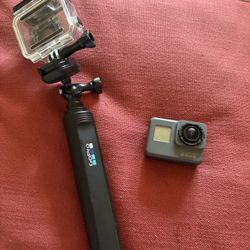 GoPro hero 5 and Hand Grip