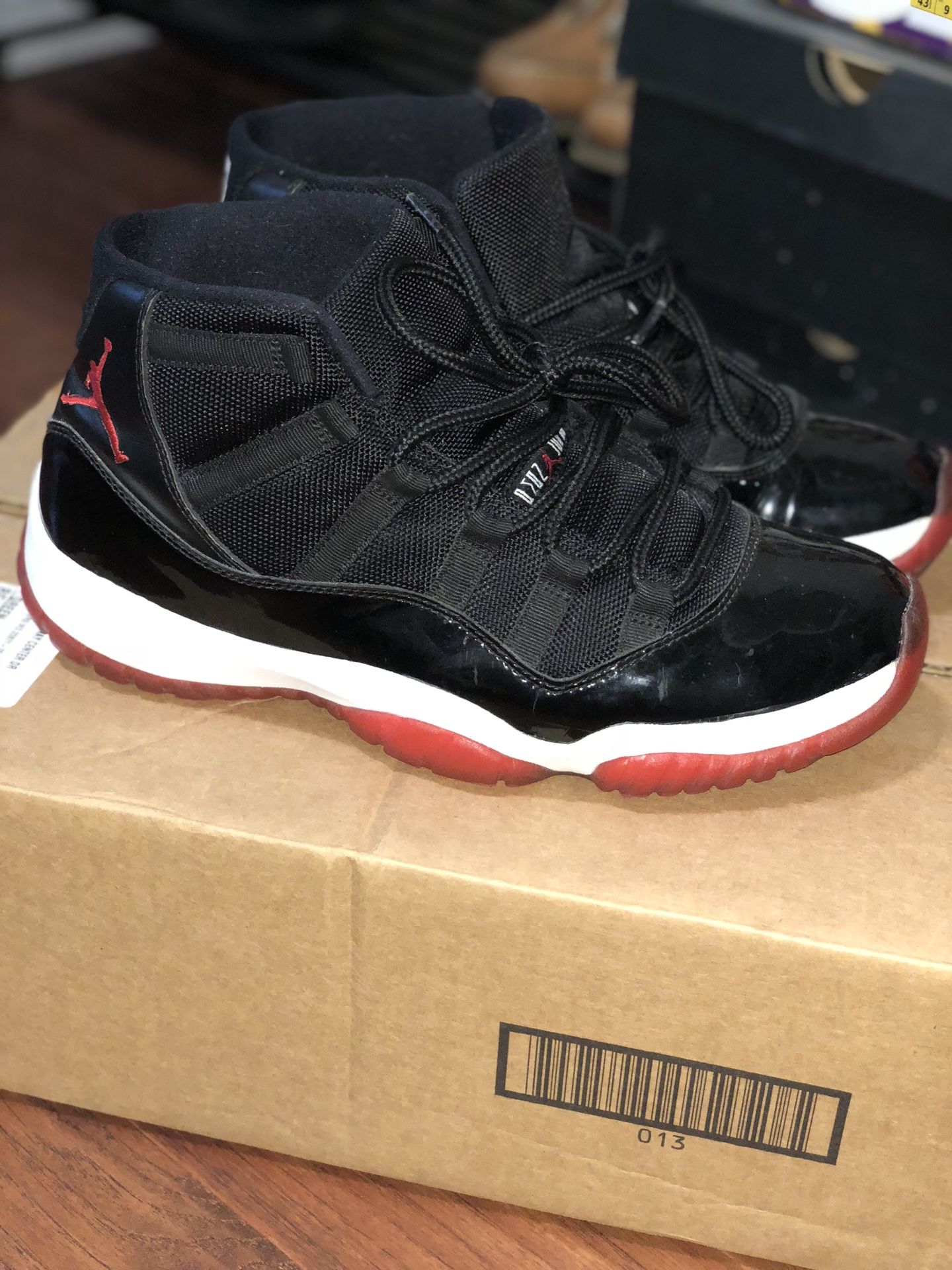 Air Jordan 11 Bred Size 9.5